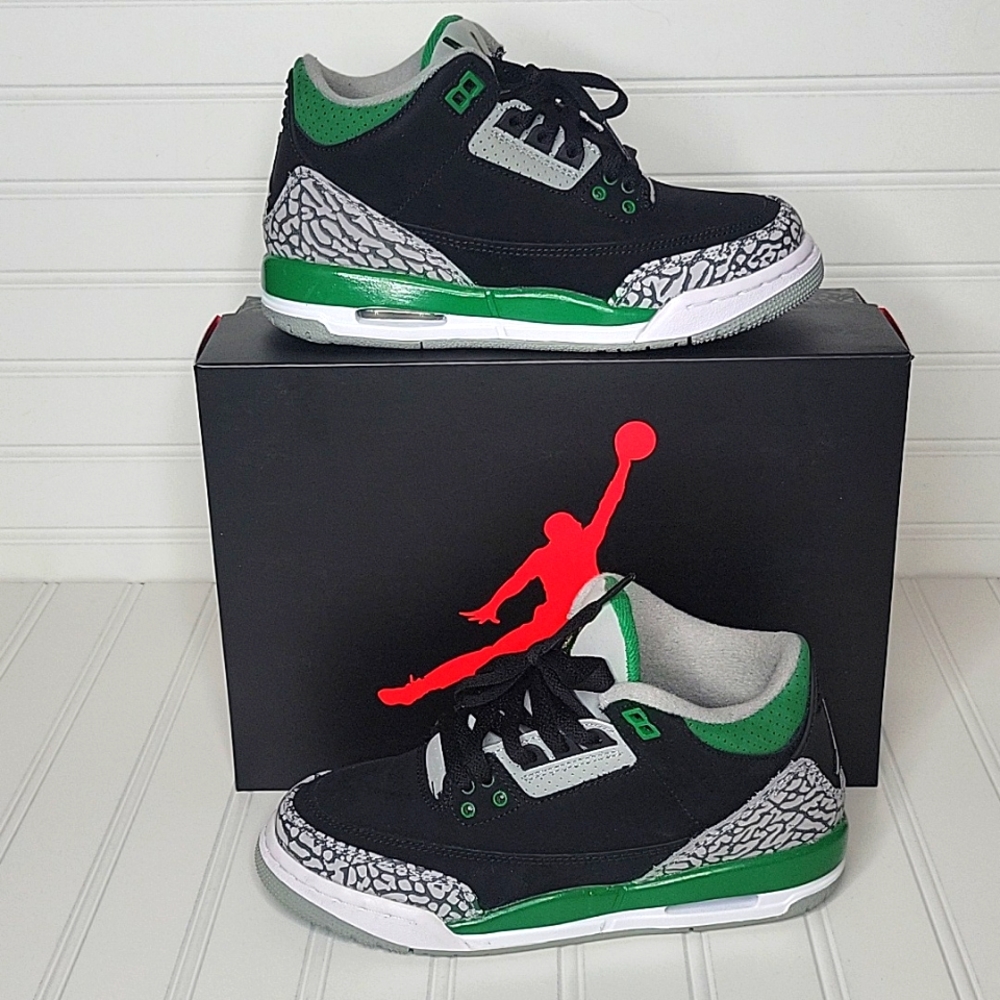 Air Jordan 3 Retro Pine Green